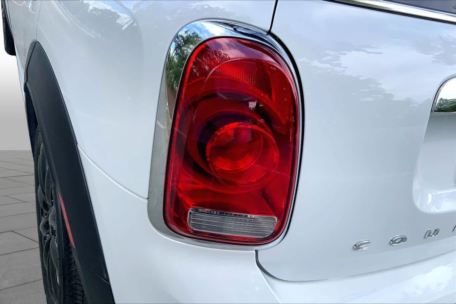 Used 2020 Light White MINI Cooper S image 27