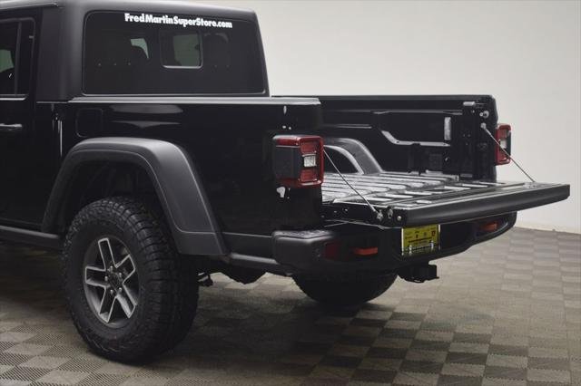 New 2026 Black Clear-Coat Exterior Paint Jeep Mojave image 14