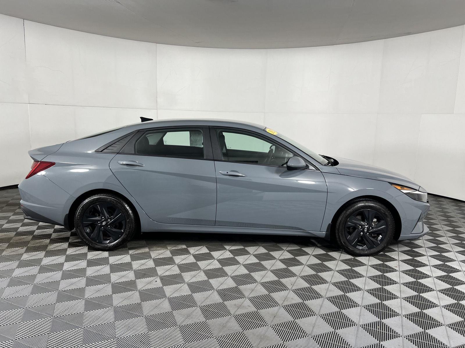 Used 2022 Electric Shadow Hyundai Blue image 45