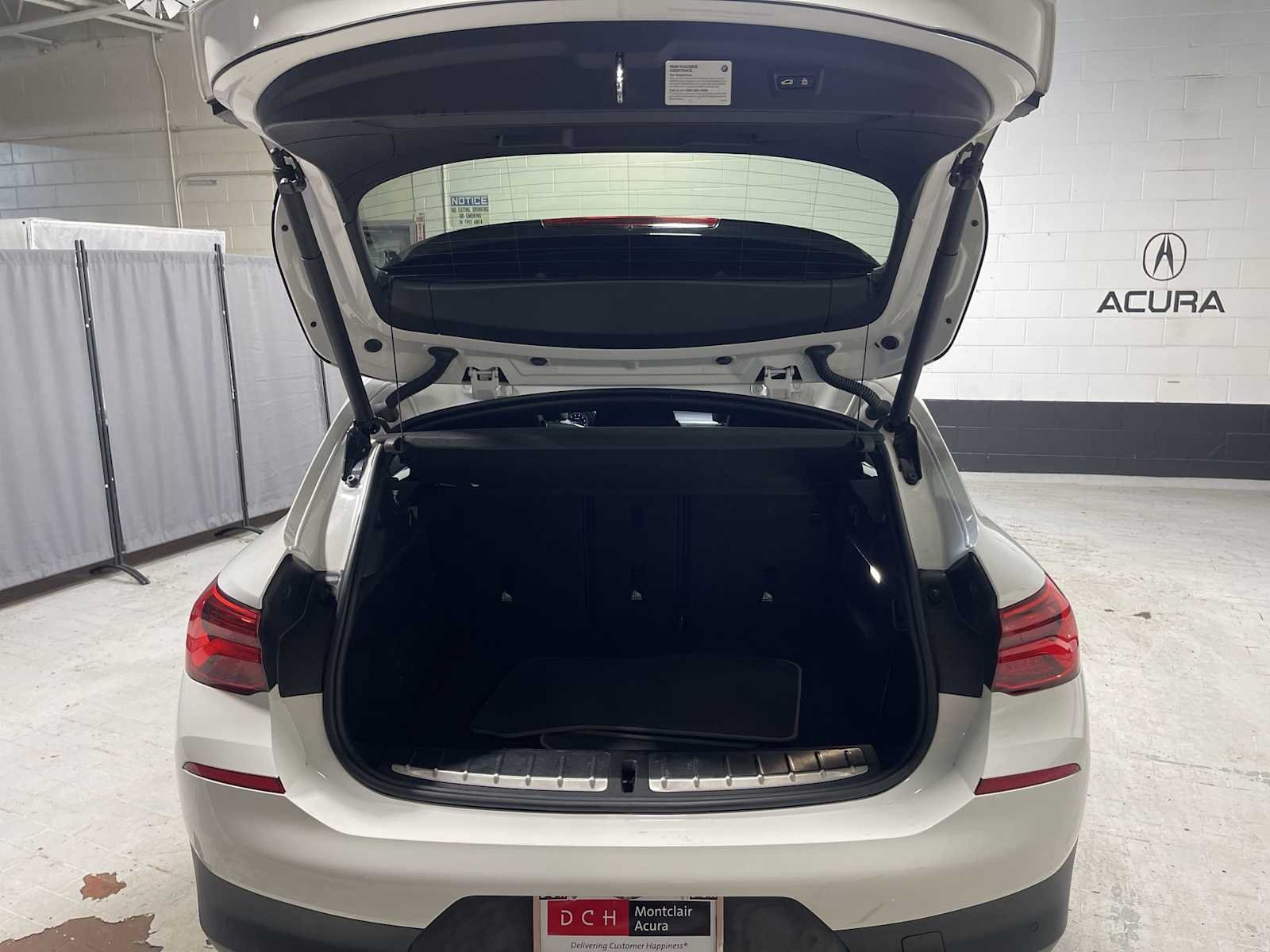 Used 2020 Alpine White BMW xDrive28i image 19