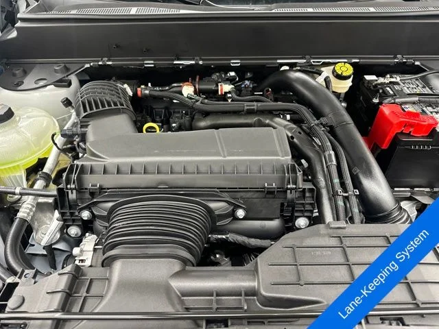 New 2026 Oxford White Ford XLT image 36