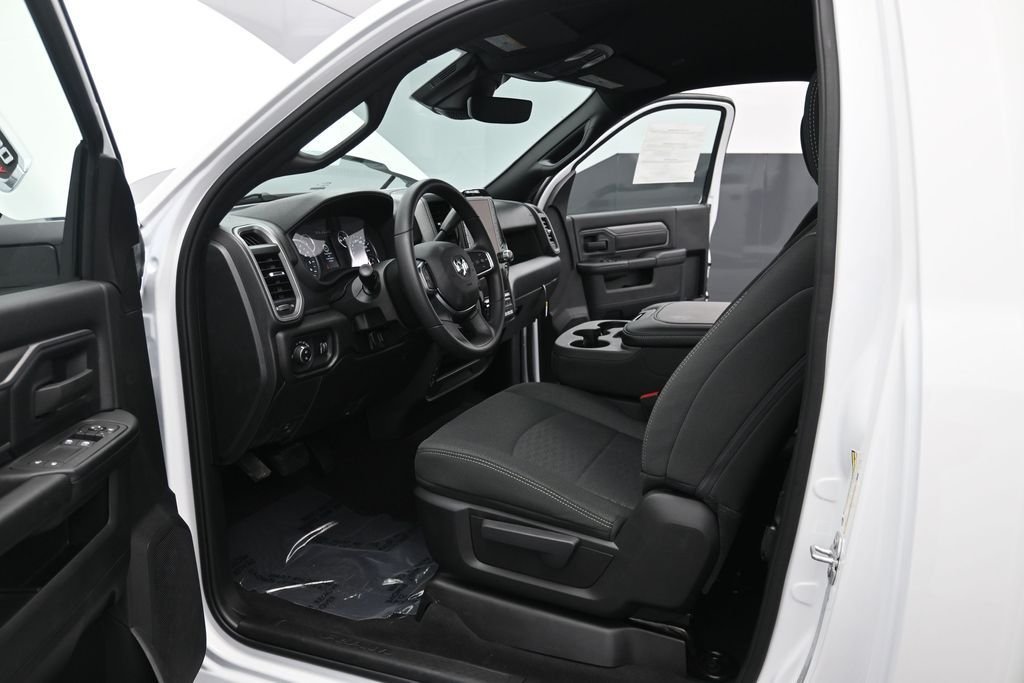 New 2026 Bright White Clear-Coat Exterior Paint RAM Tradesman image 14