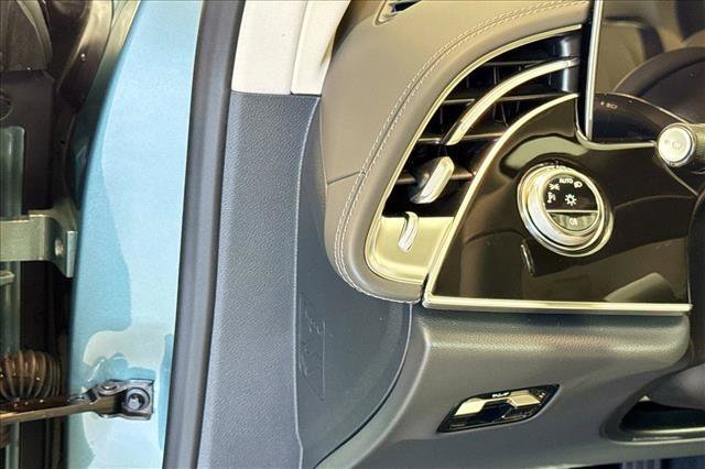 New 2026 Verde Silver Metallic Mercedes-Benz E 350 image 40