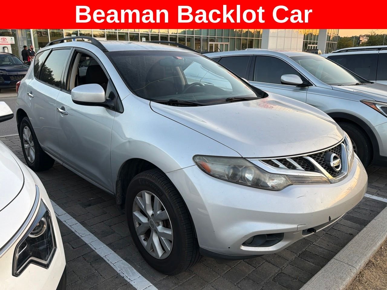 Used 2014 Silver Nissan SV image 3