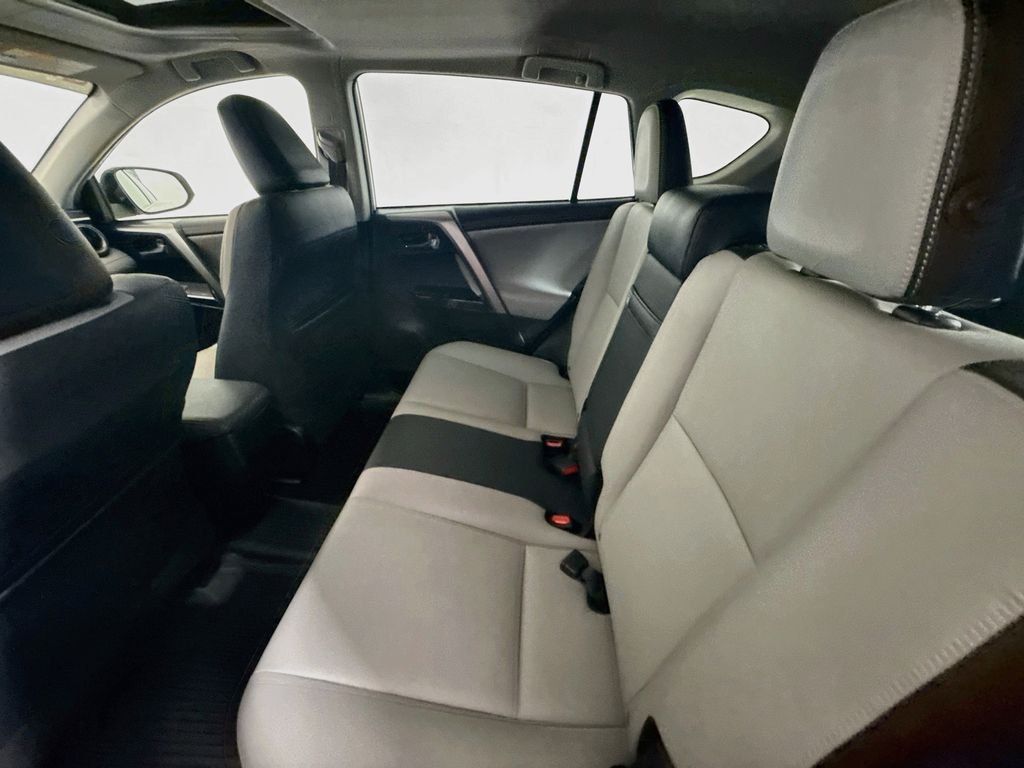 Used 2016 Blizzard Pearl Toyota Limited image 22