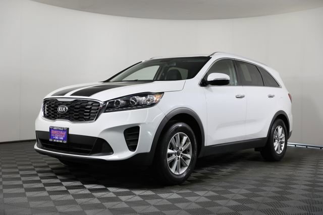 2019 Kia Sorento LX AT's photo