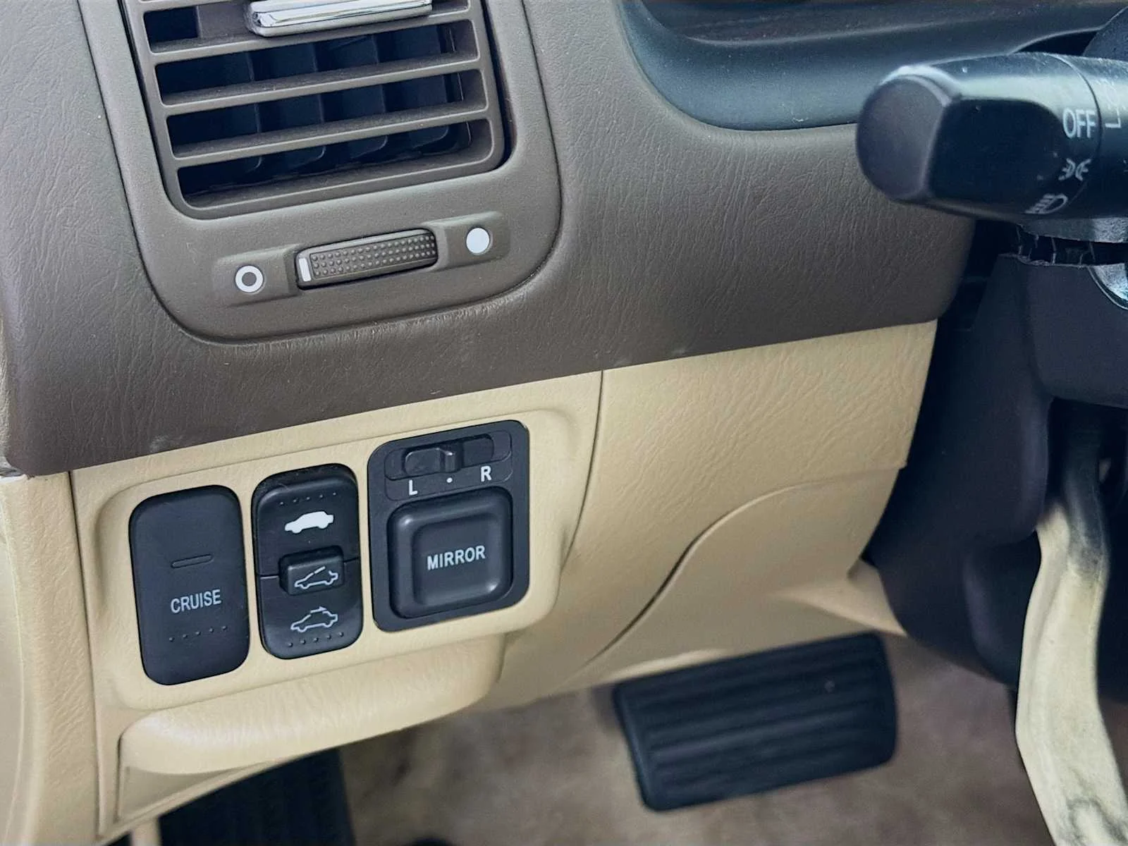 Used 2003  Honda EX image 8