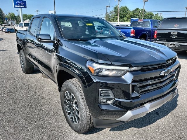 2026 Chevrolet Colorado photo 11 of 35