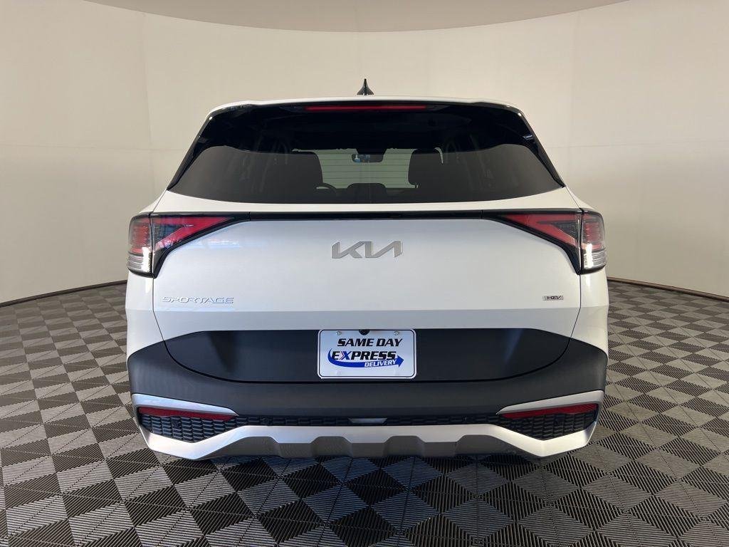 Used 2023 Snow White Pearl Kia LX image 24