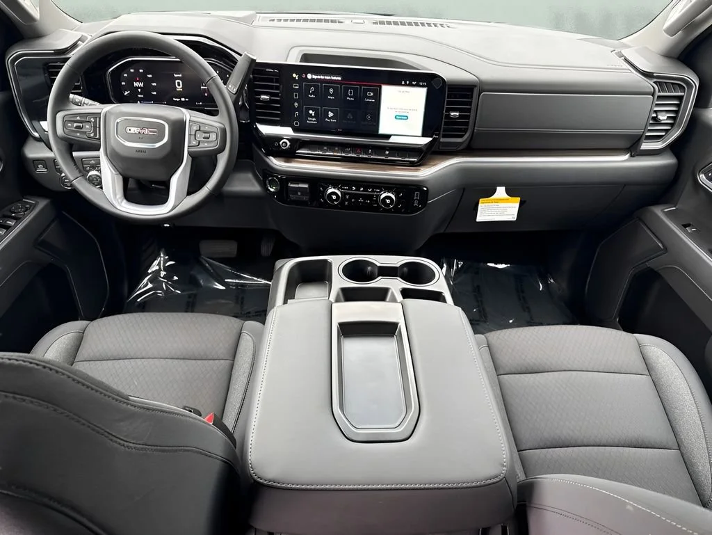 Used 2026 Onyx Black GMC Elevation image 14