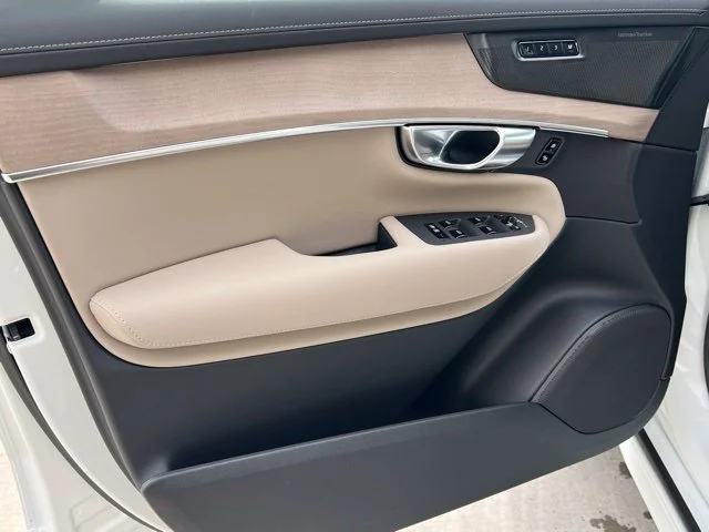 2026 Volvo XC90 Plus - Photo 22