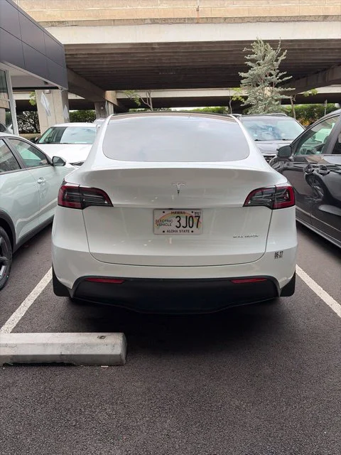 Used 2023 White Tesla Long Range image 3