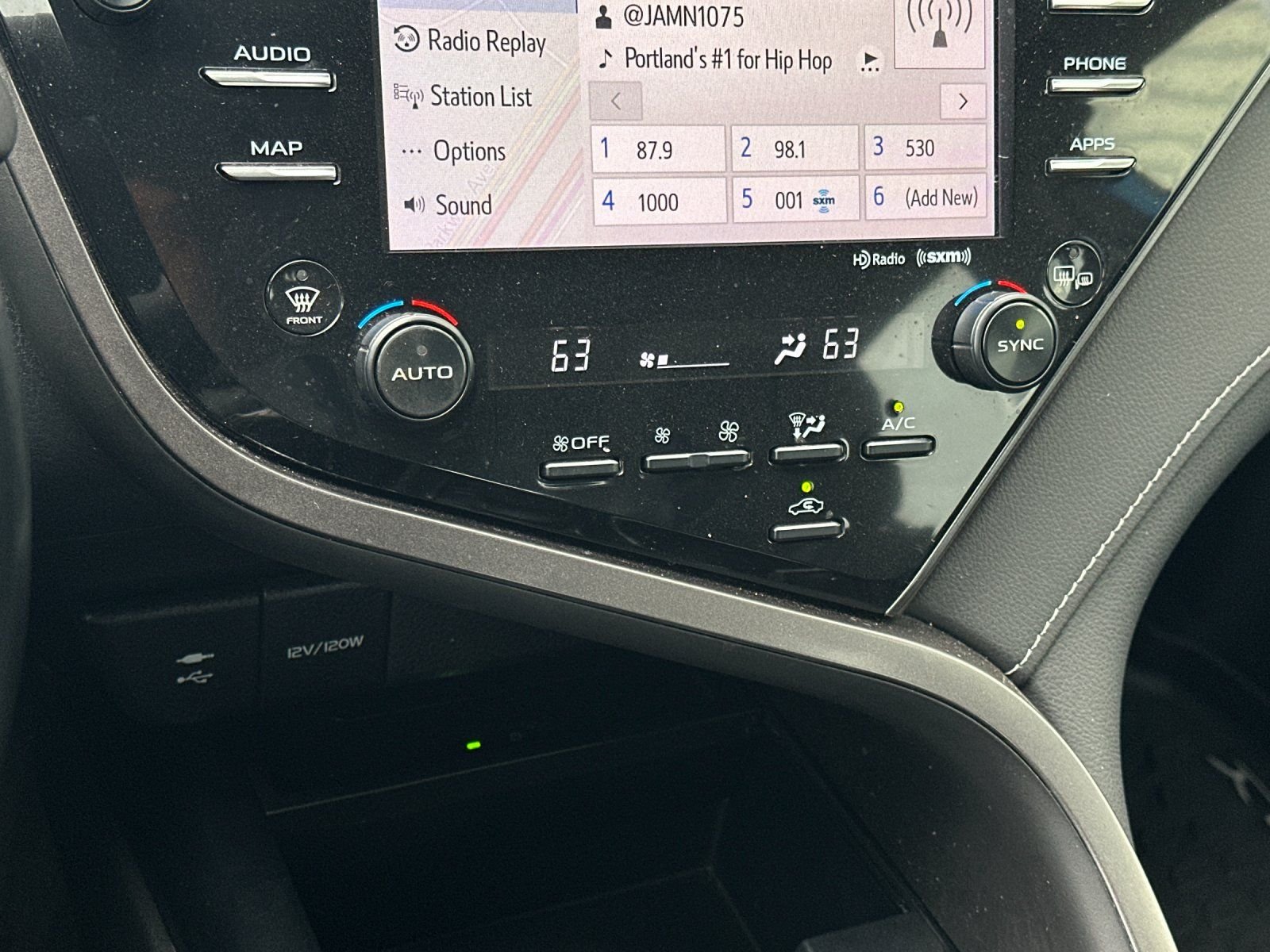 Used 2019 Midnight Black Metallic Toyota XSE image 19