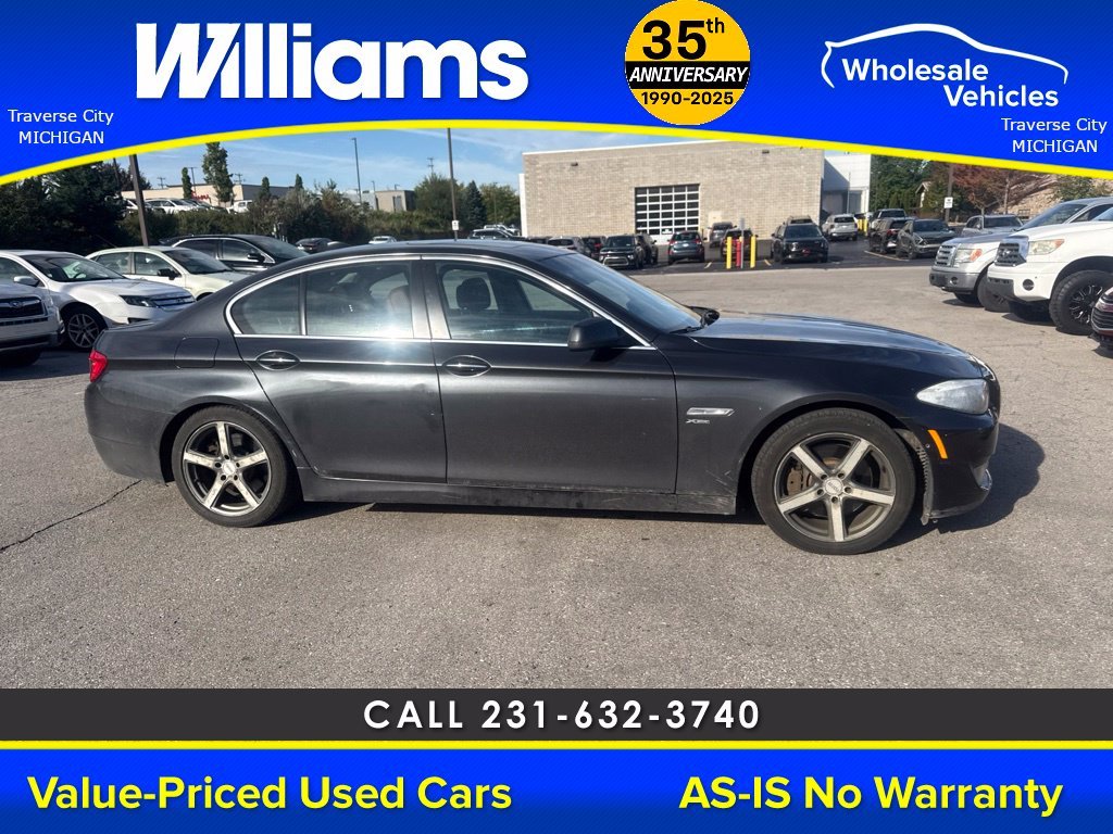 Used 2011 Dark Graphite BMW 535i xDrive image 8