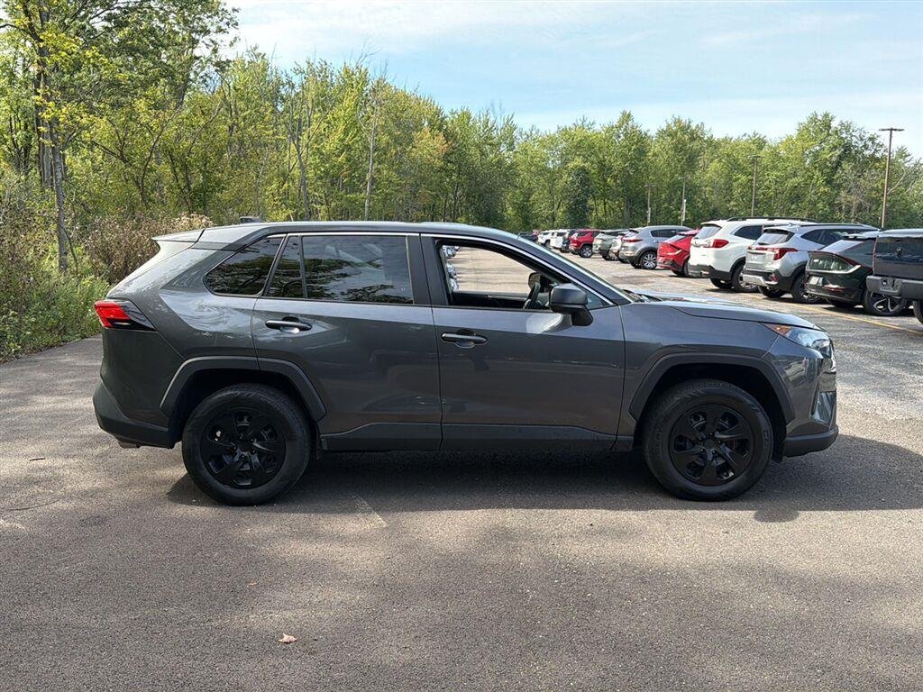 Used 2022 Magnetic Gray Metallic Toyota LE image 7
