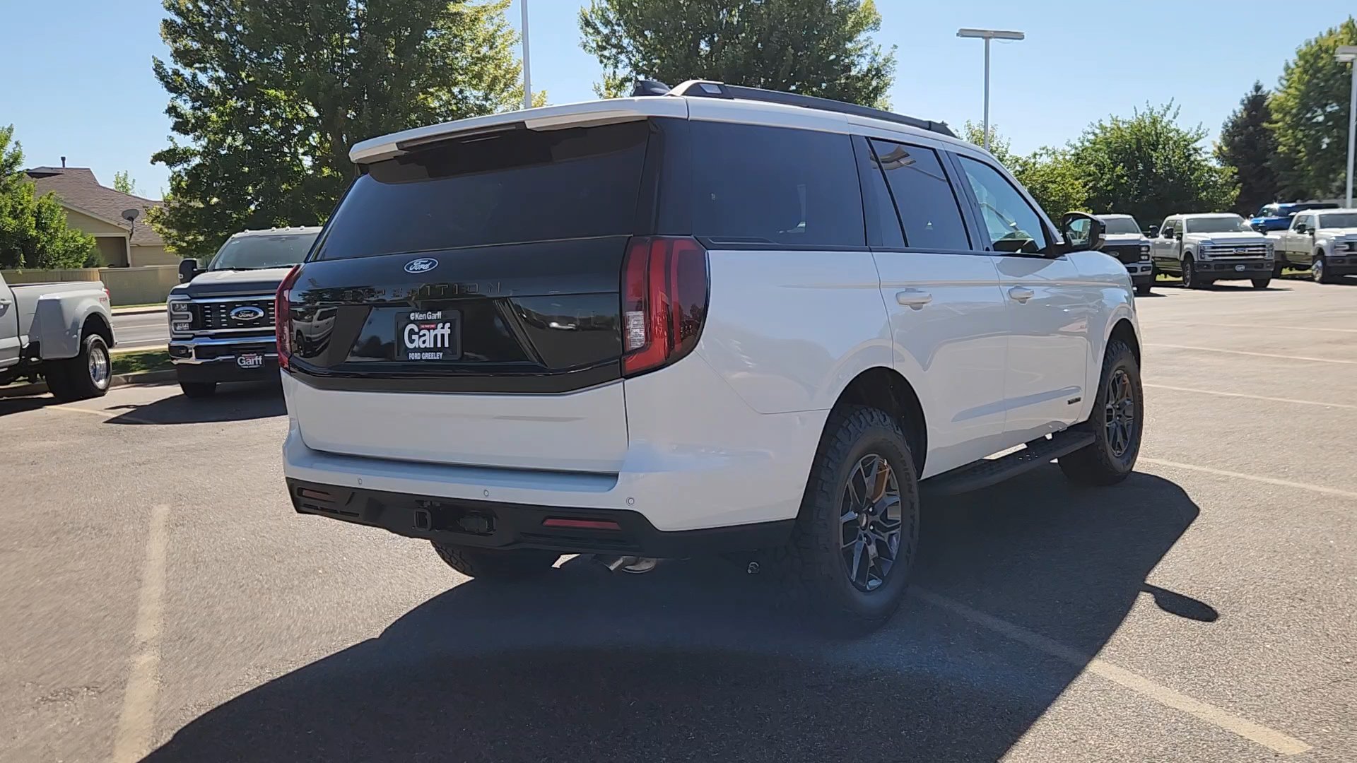 New 2027 Star White Metallic Tri-Coat Ford Tremor image 15