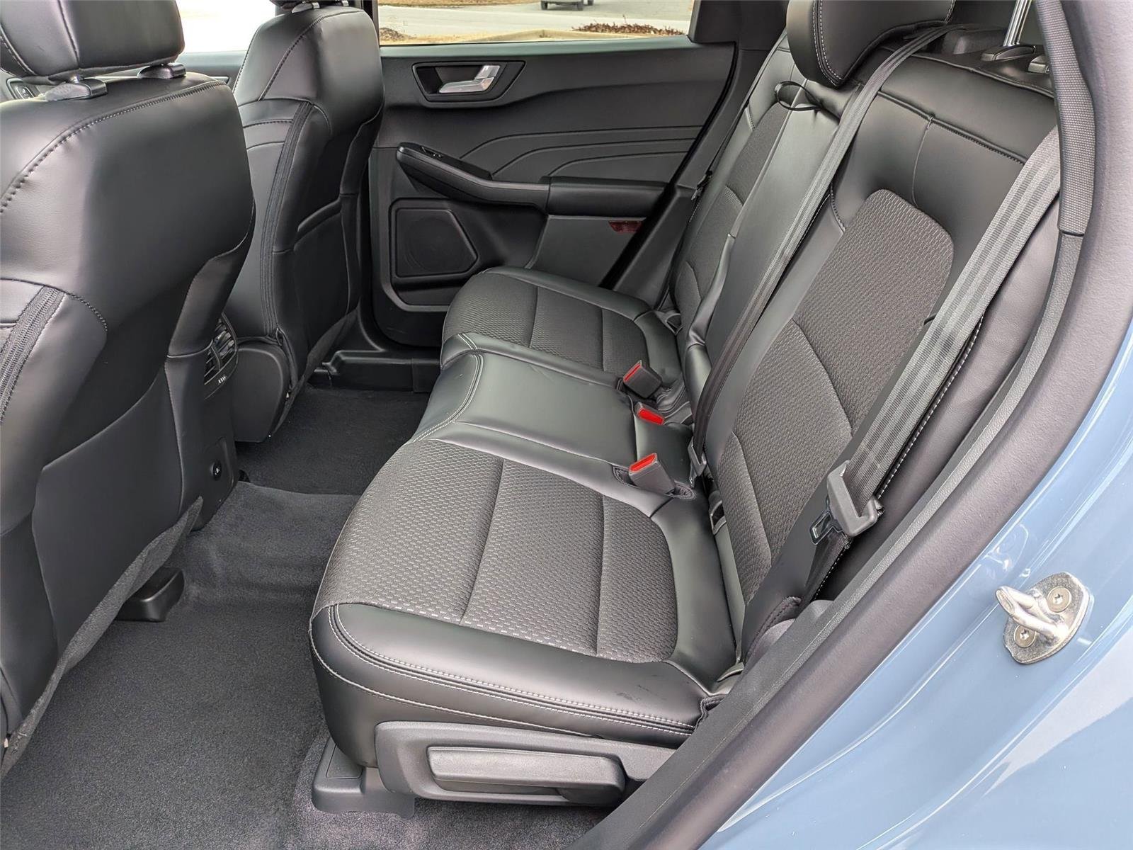 New 2026 Vapor Blue Metallic Ford Plug-in Hybrid image 29