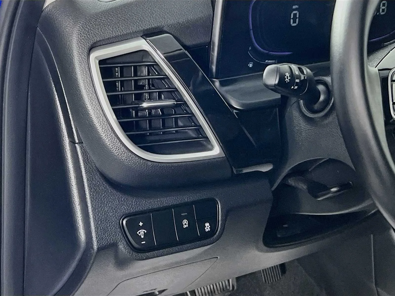 2025 Kia Seltos 2.0 S AWD's photo