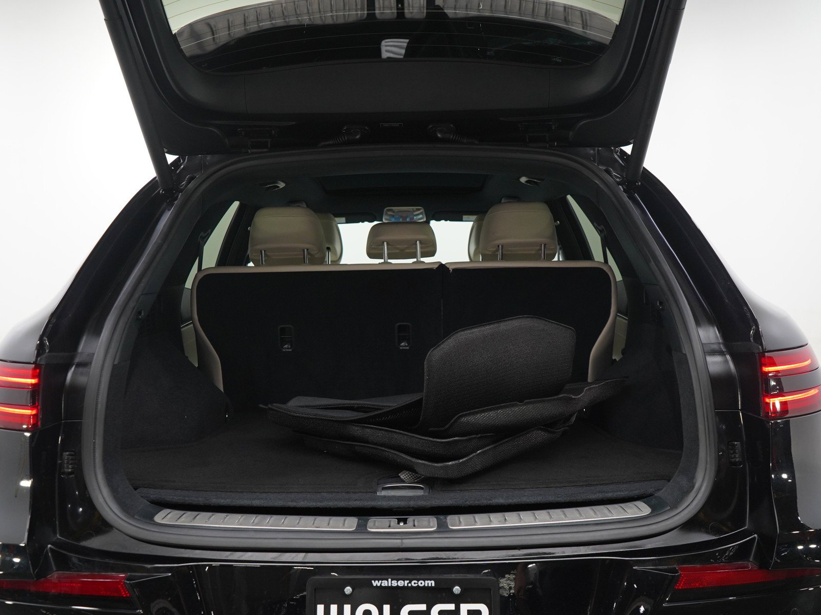 Used 2023 Vik Black Genesis Advanced AWD image 19