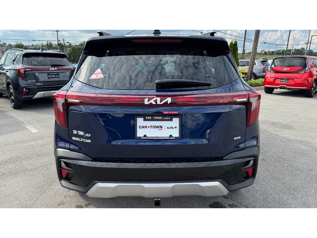2026 Kia Seltos EX photo 4