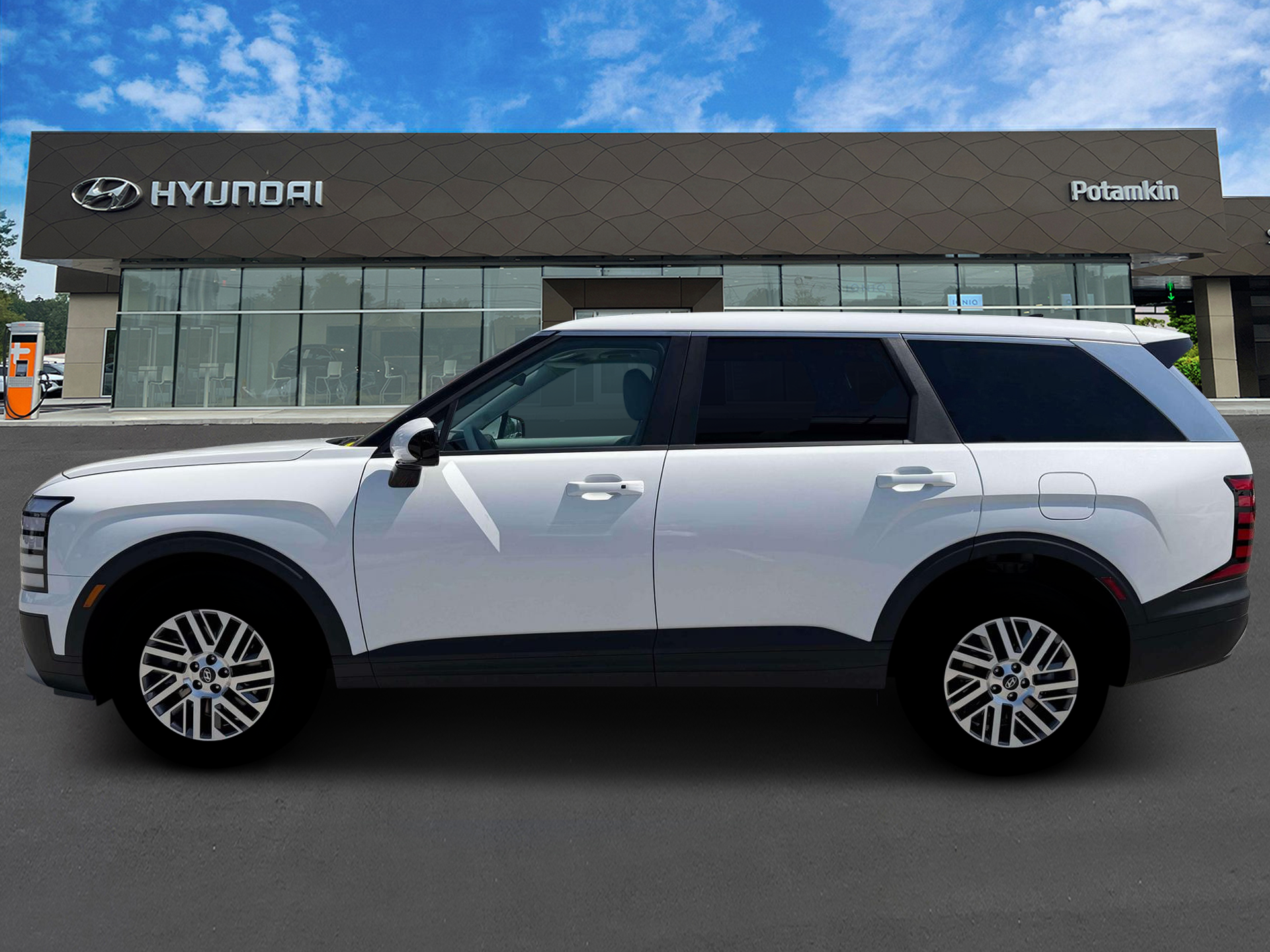 New 2026 Creamy White Pearl Hyundai SE image 3