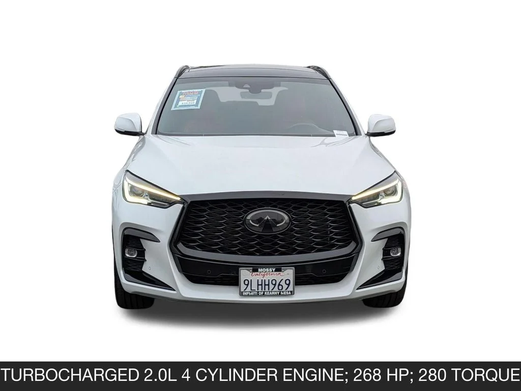 Used 2023 White INFINITI SPORT image 4