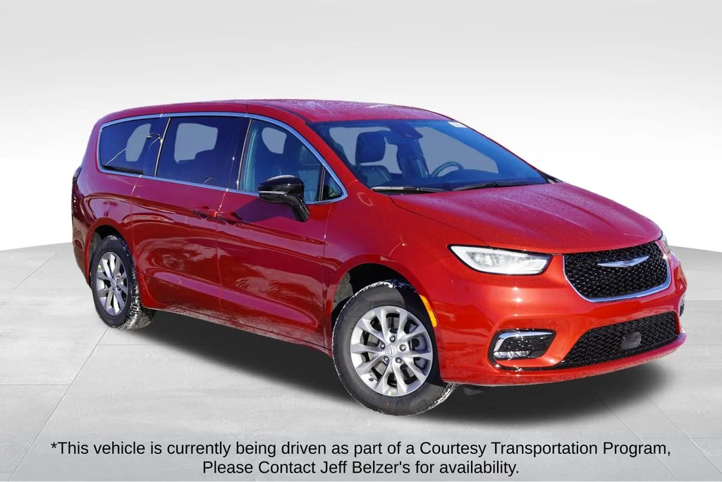 2026 Chrysler Pacifica Select AWD's photo