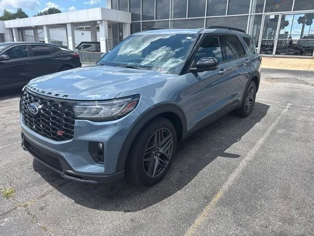Used 2025 Blue Ford ST image 2