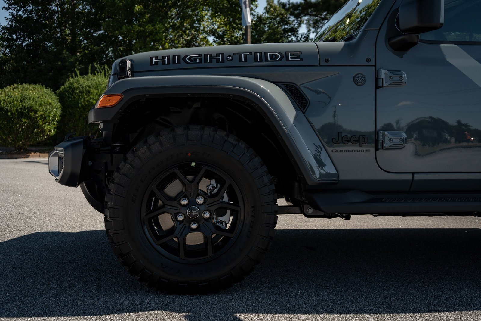 2025 Jeep Gladiator Sport photo 4