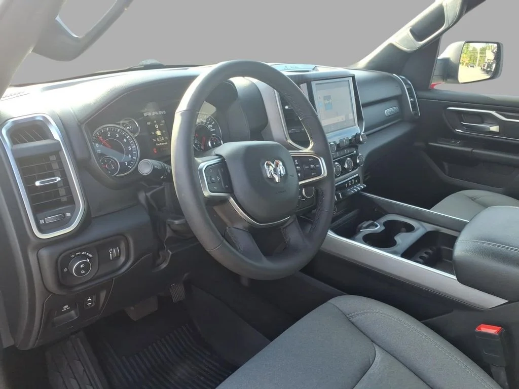 Used 2025 Silver Ram Big Horn/Lone Star image 17