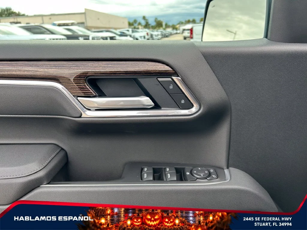 New 2026 Sterling Metallic GMC Elevation image 22