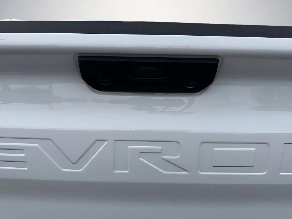 Used 2026 Summit White Chevrolet RST image 34