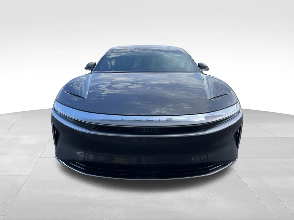 Used 2022  Lucid Grand Touring image 2