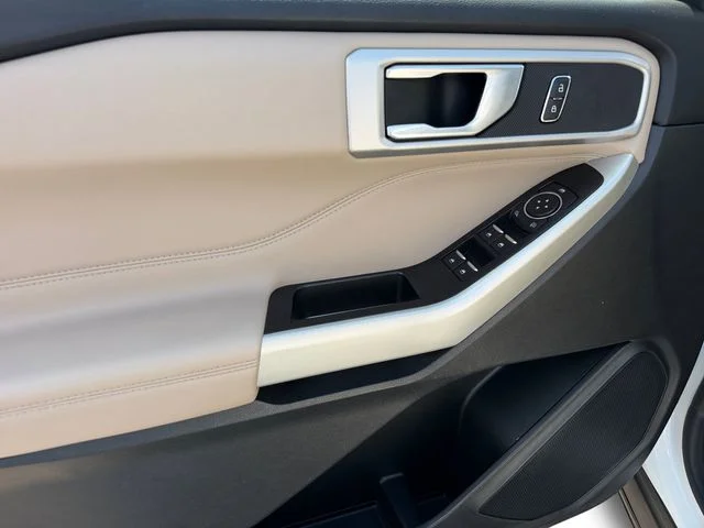 Used 2020 White Ford XLT image 13