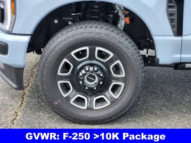 2026 Ford F-250 Super Duty Platinum - Photo 10