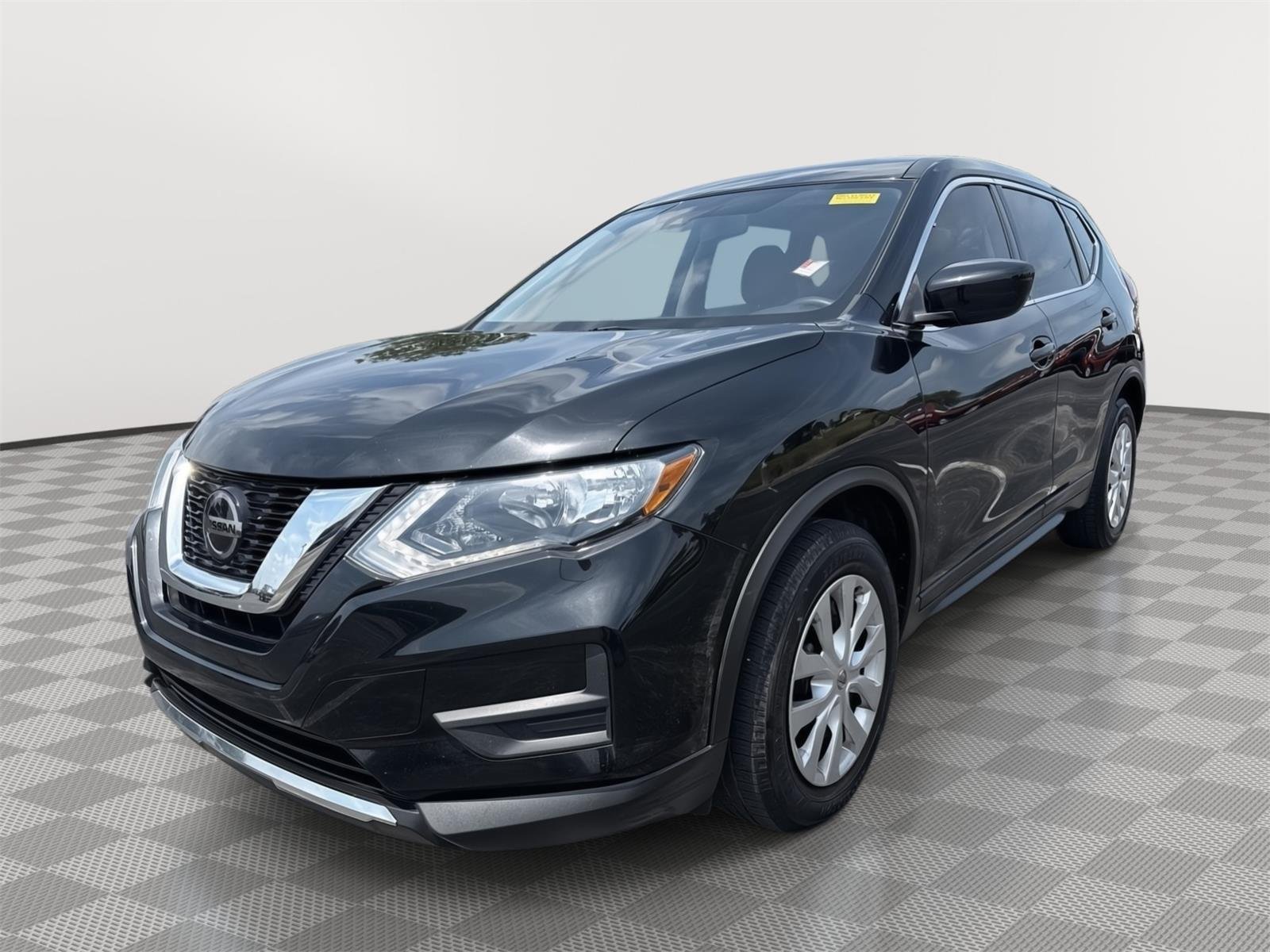Used 2020 Magnetic Black Pearl Nissan S image 9