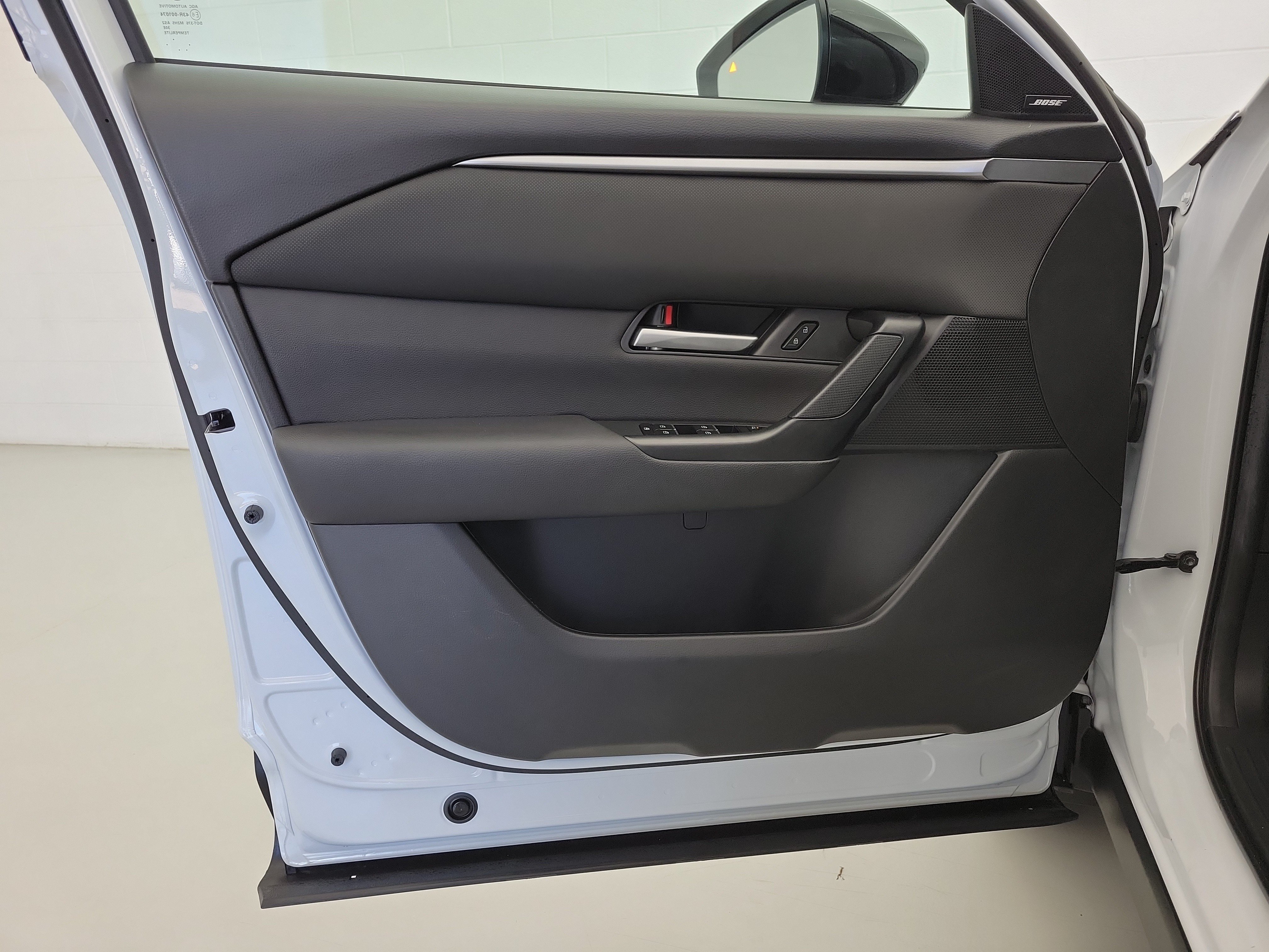 Used 2025 Wind Chill Pearl Mazda 2.5 S Premium Package image 22