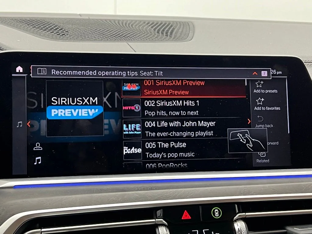 Used 2022 Green BMW xDrive40i image 15