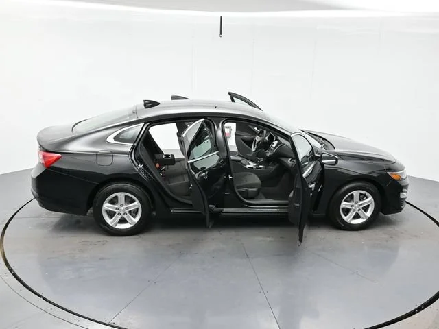 Used 2024 Mosaic Black Metallic Chevrolet 1LT image 44