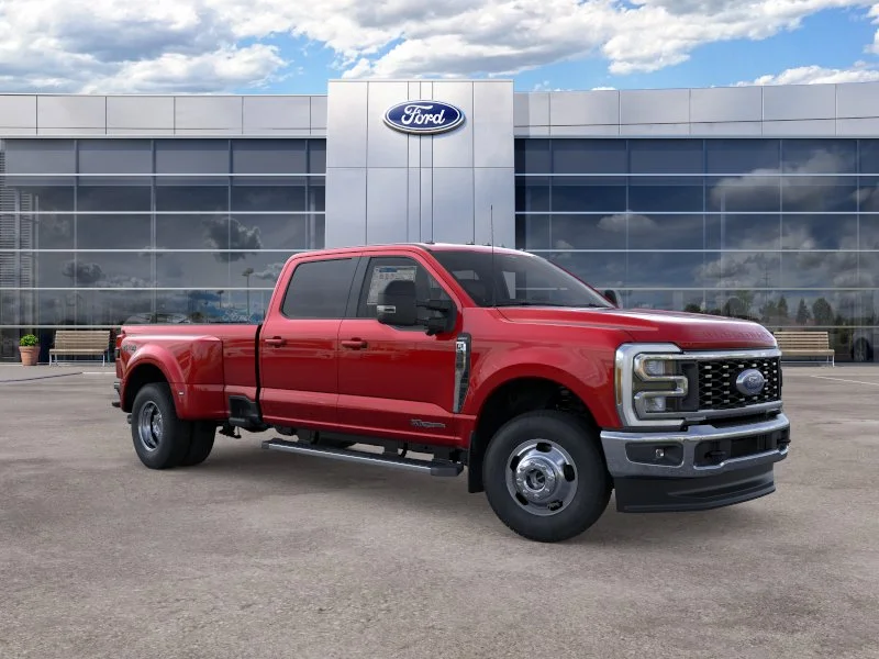 New 2026 Ruby Red Metallic Tinted Clearcoat Ford Lariat image 32
