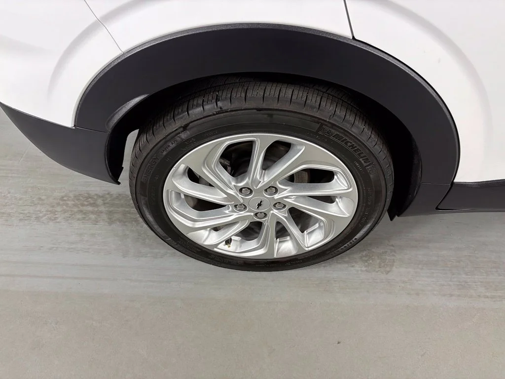 Certified Used 2023 SUMMIT WHITE Chevrolet LT image 12