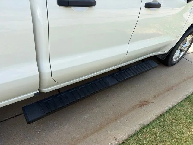 Used 2019 White Chevrolet Custom image 5