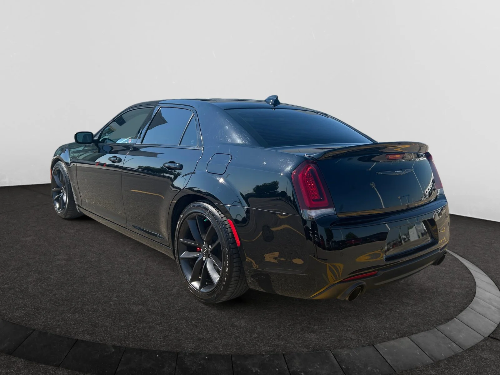 Used 2023 Gloss Black Chrysler 300C image 3