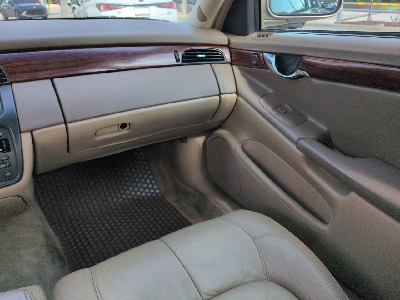 Used 2004 Cashmere Cadillac 4DR SDN image 15