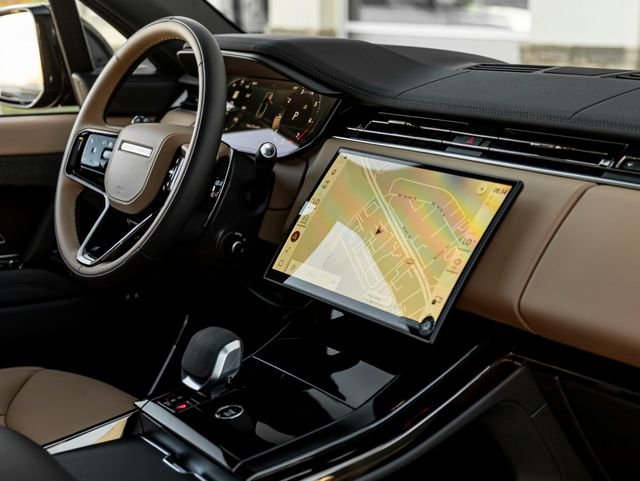 New 2026 Santorini Black Land Rover Dynamic SE image 39