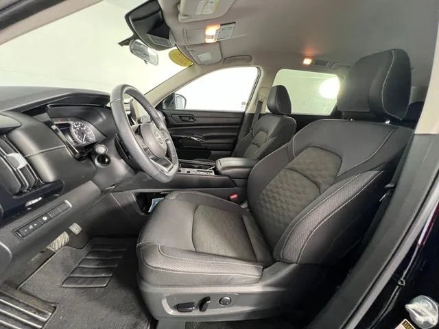 Used 2023 Black Nissan SV image 11