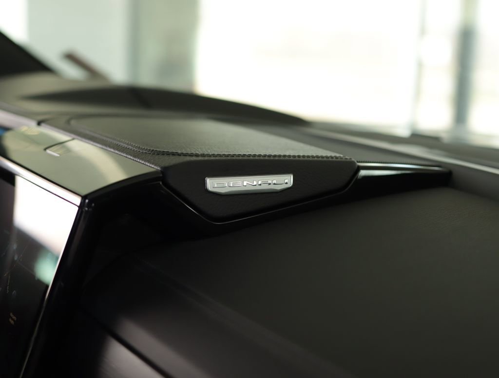 2026 GMC Yukon Denali - Photo 40