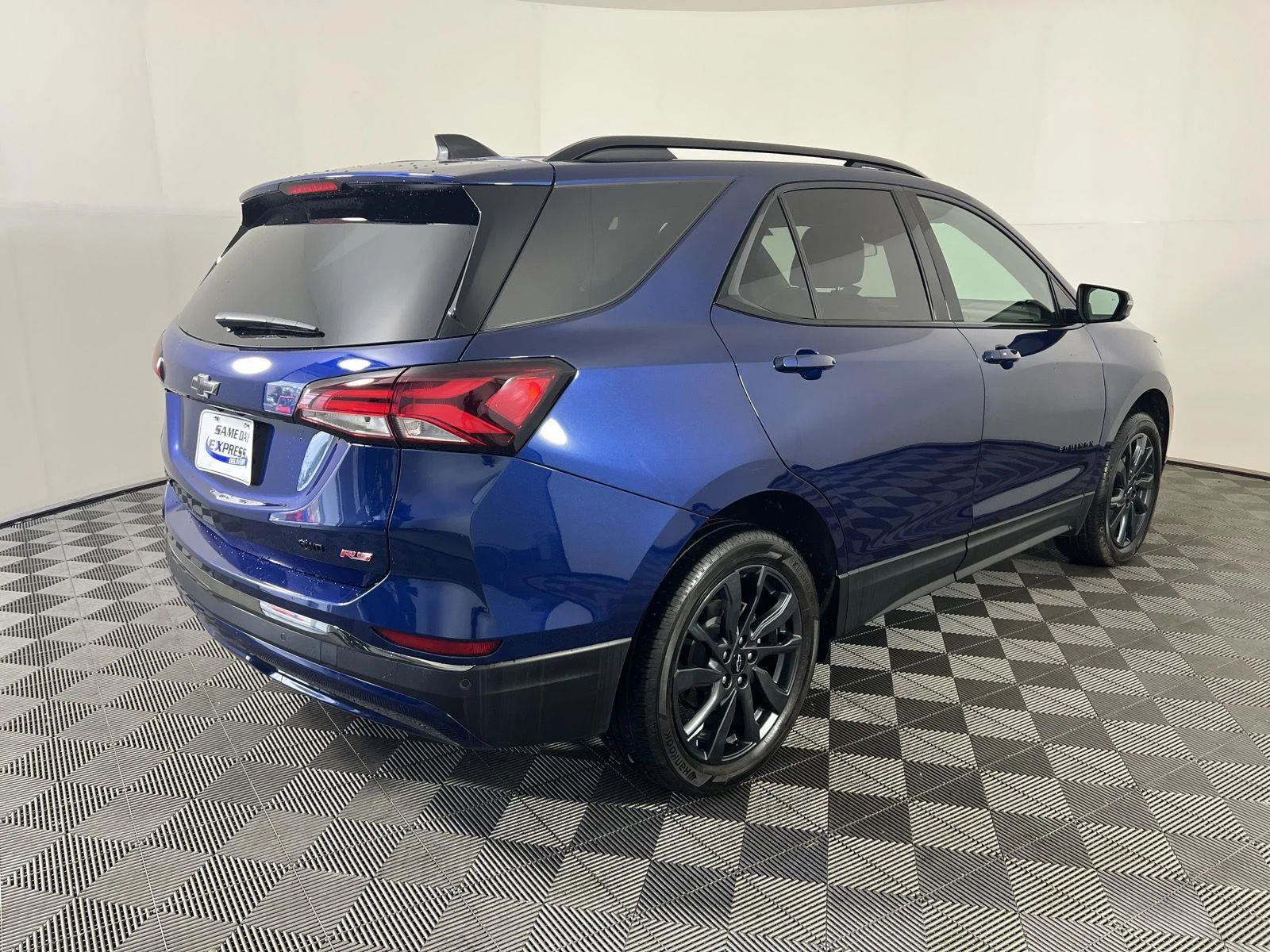 Used 2022 Blue Chevrolet RS image 27