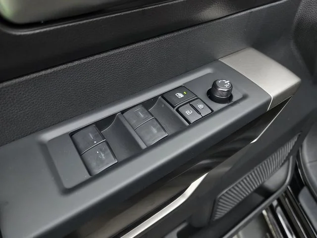 2026 Toyota Tundra SR5 - Photo 25