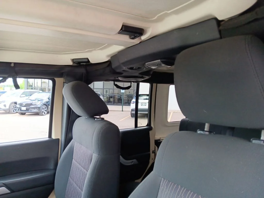 Used 2011 Sahara Tan Clearcoat Jeep Unlimited Rubicon image 24